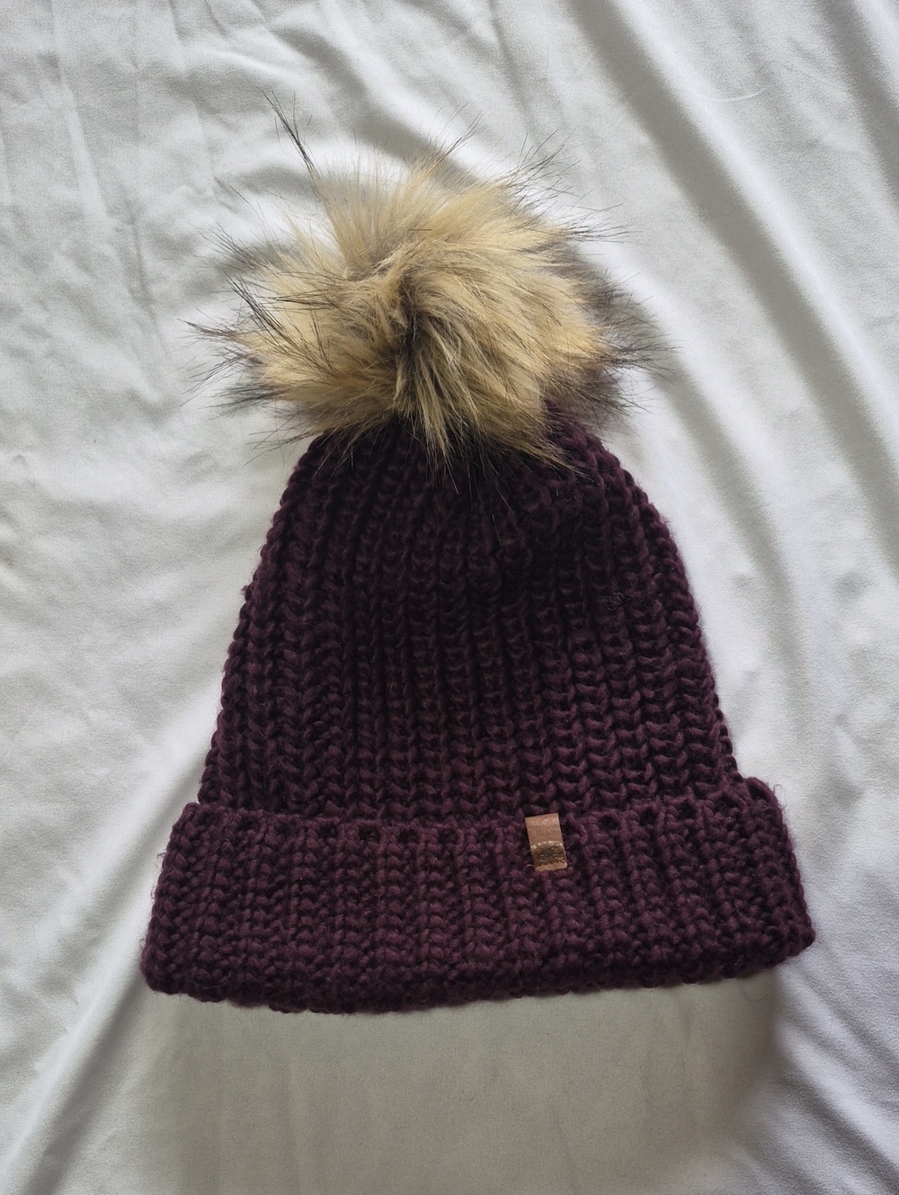 Ladies Roots Knit Pom Beanie - Burgundy